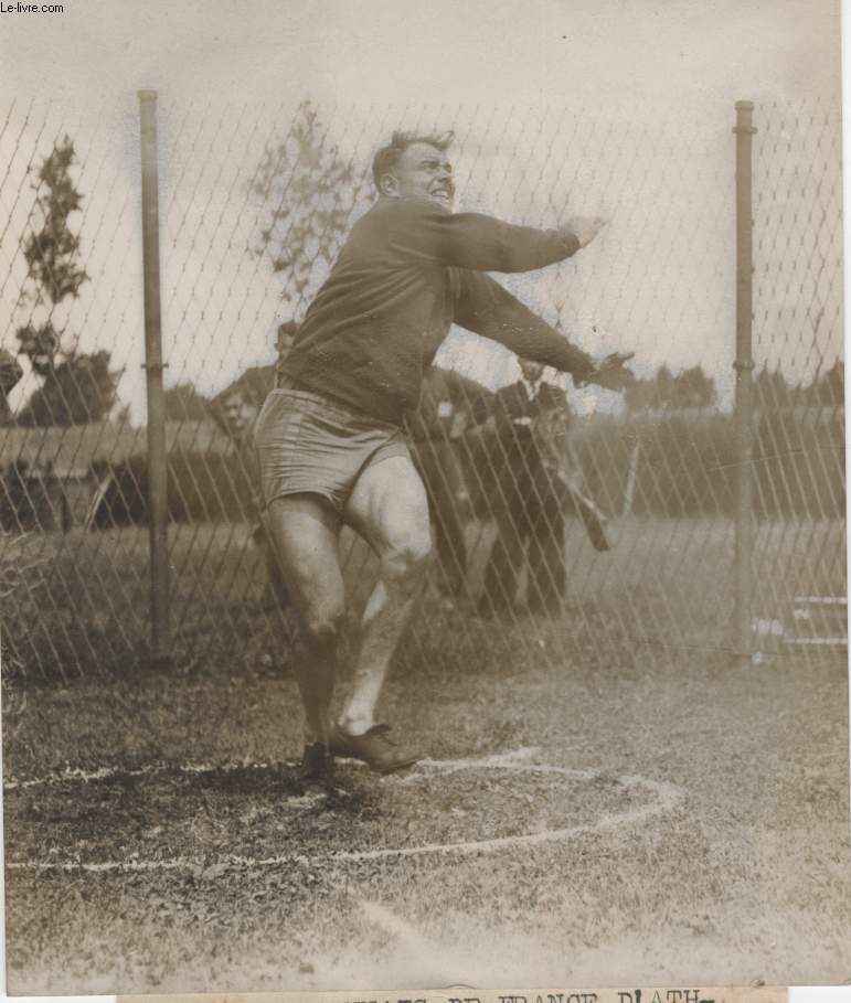 PHOTO ANCIENNE SITUEE - LES CHAMPIONNATS DE FRANCE D'ATHLETISME