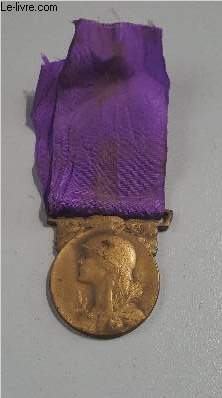 UNE MEDAILLE COMMEMORATIVE FRANCAISE 1914-1918.